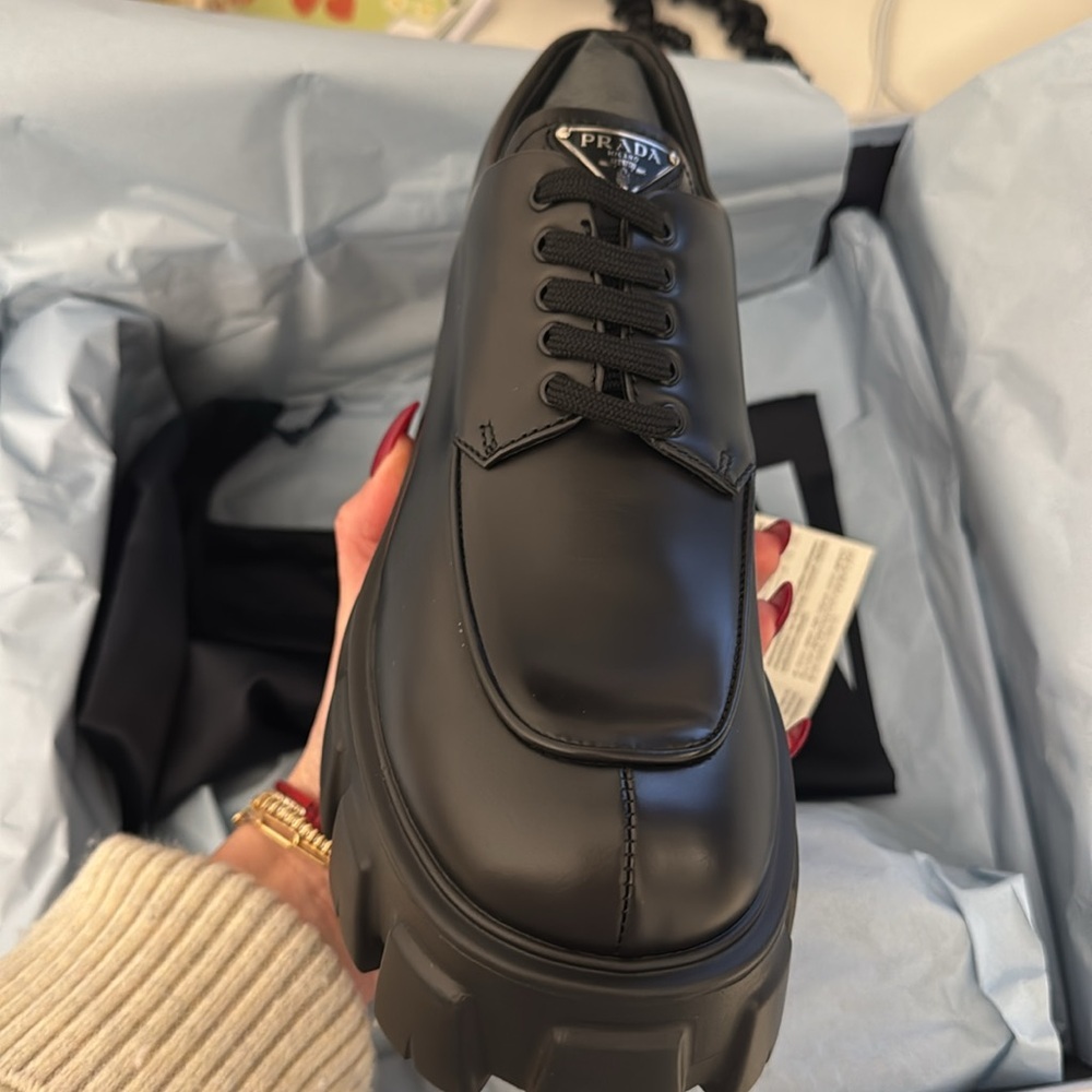 BRAND NEW PRADA LOAFERS / CALZATURE DONNA SIZE 37.5 - Picture 5 of 10